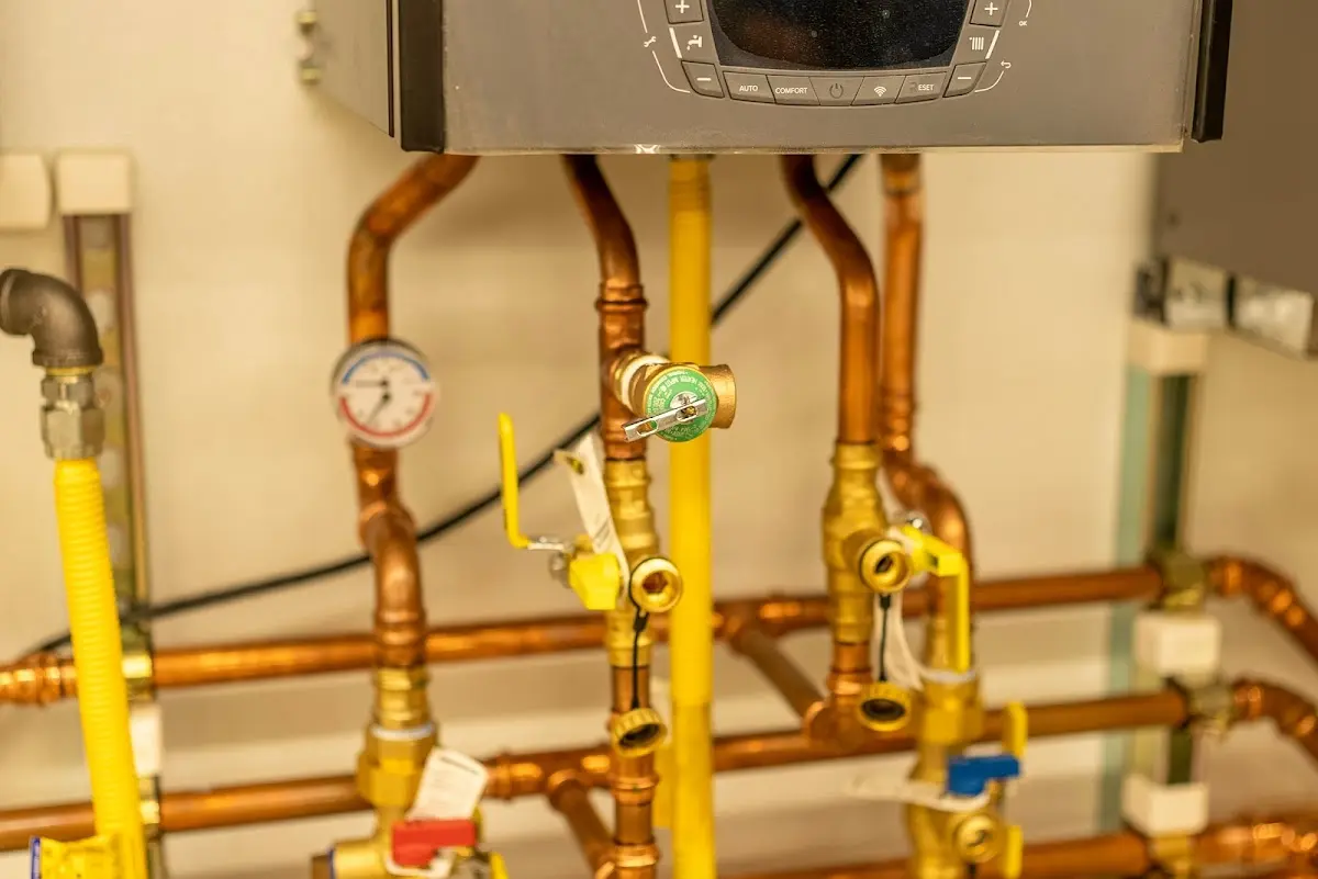 Licensed technician providing Pipe Repair for a homeowner in Clarkston Heights-Vineland